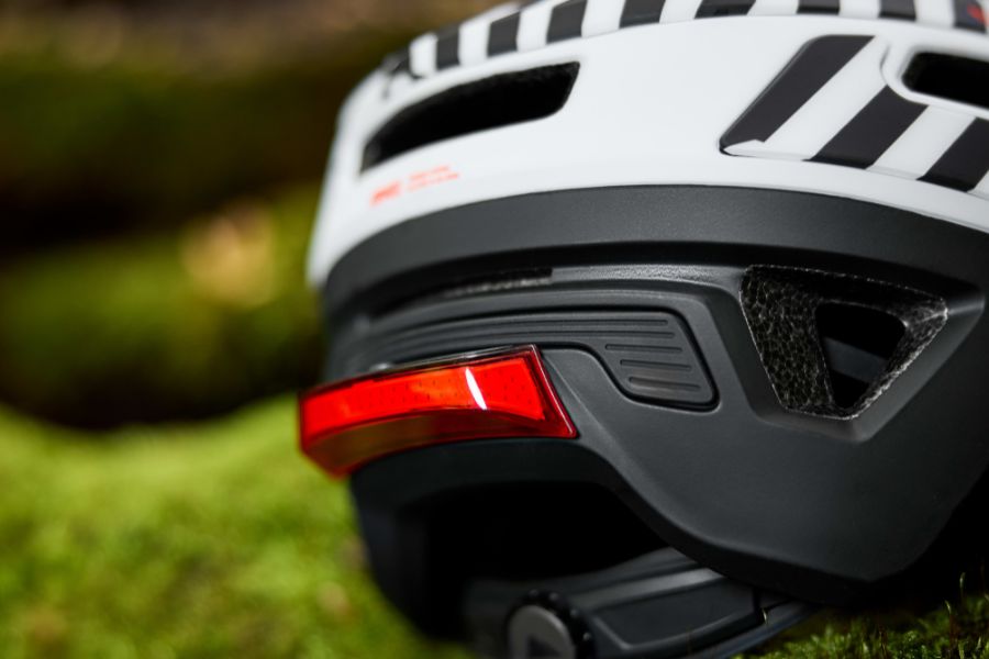 Canyon Deflectr MTB helmet