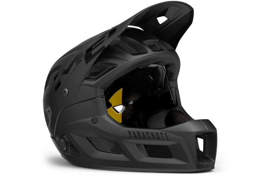 MET Parachute MCR - best MTB helmets 2026