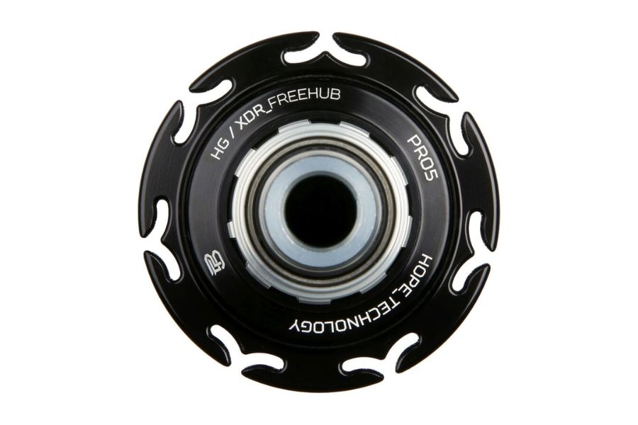 Hope Pro 5 Hook Flange hub launched for Berd spokes: UK-made Pro 5 hubs built for textile spokes