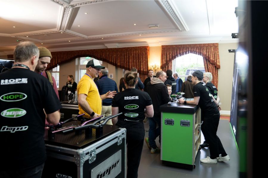 eMTB brake pads and rotors